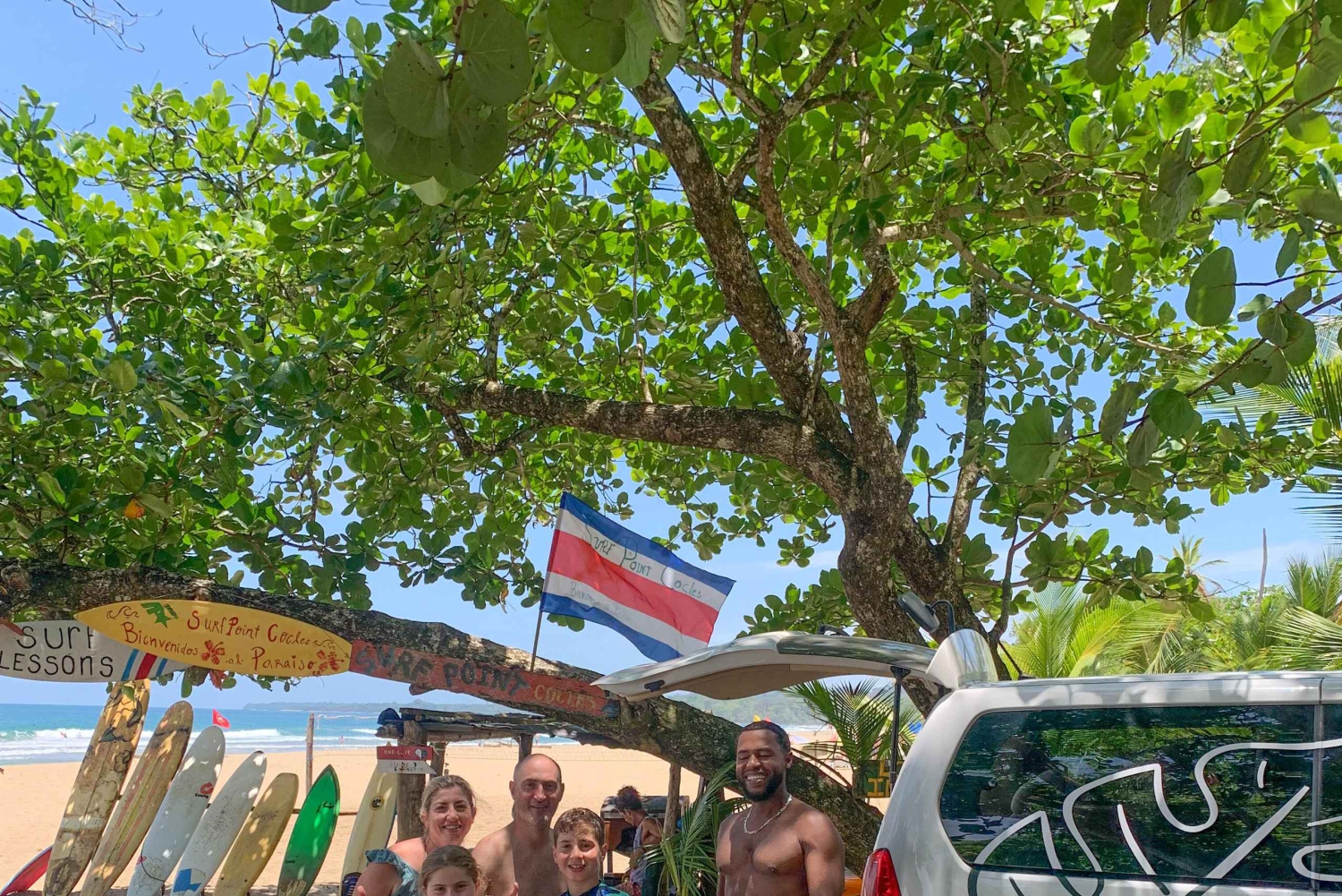 Cahuita Surffitunnit, ammattilaissurffaajien kanssa