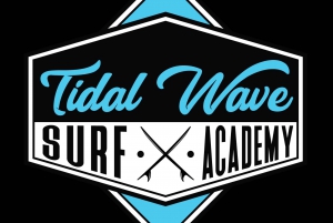 Surflektioner i Tamarindo av Tidal Wave Surf Academy