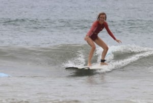Praia de Tamarindo: a melhor aula de surfe