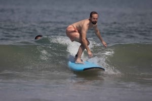 Praia de Tamarindo: a melhor aula de surfe