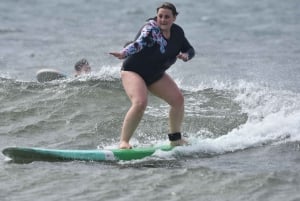 Praia de Tamarindo: a melhor aula de surfe