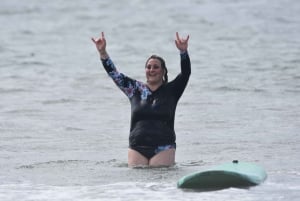 Praia de Tamarindo: a melhor aula de surfe
