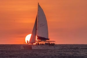 Tamarindo: Excursión en Catamarán Todo Incluido