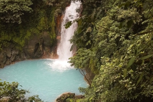 Tamarindo: Celeste-joki ja Llanos de Cortezin vesiputous