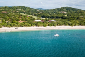 Tamarindo: Dream Chaser Catamaran Sunset Cruise