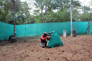 Tamarindo: porywająca zabawa w paintballa w dżungli