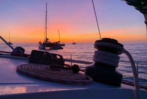 Tamarindo: privézeilcatamarantour en snorkelen