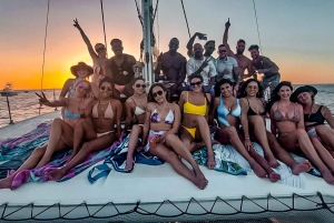 Tamarindo: Privat tur med katamaran og snorkling