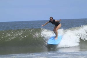 Tamarindo: Surflektion med en lokal instruktør