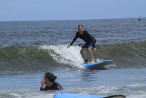 Tamarindo: Surflektion med en lokal instruktør