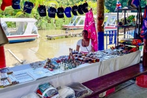 Tortuguero boat tour, Maratopia tropical garden & beach, incl. fruit