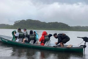 Tortuguero: Excursión guiada en canoa 'Una experiencia inolvidable'