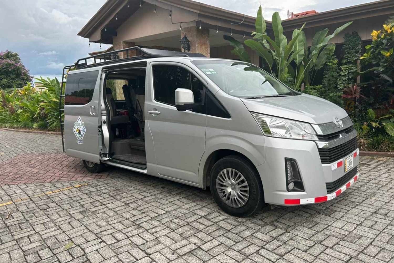 サンホセからトルトゥゲーロ（ラ・パボナ）までの交通手段