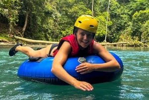 Tubing på Rio Celeste: Sjov, naturlige pools og frisk frugt