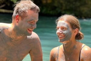 Tubing på Rio Celeste: Sjov, naturlige pools og frisk frugt