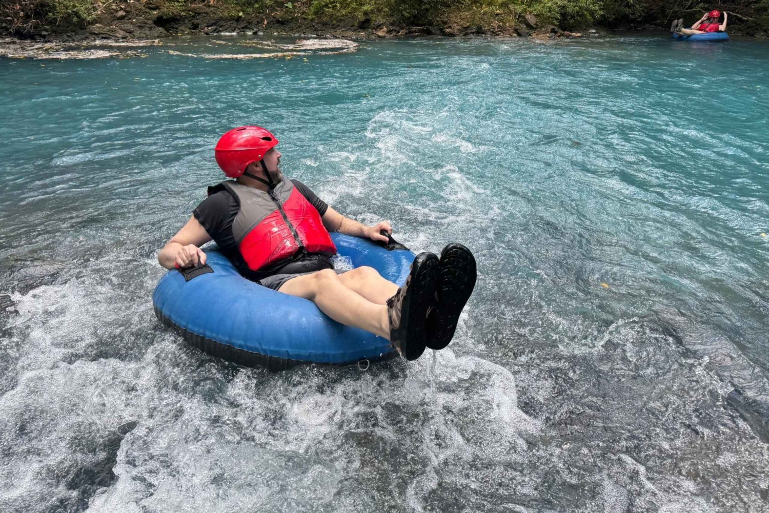 Tubing Rio Celeste: Avontuur en natuur
