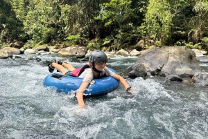 Tubing Rio Celeste: Avontuur en natuur