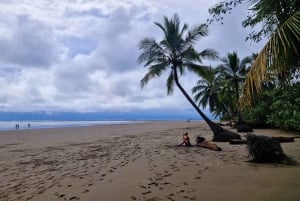 Uvita: Excursión de Avistamiento de Ballenas en el Parque Nacional Marino Ballena
