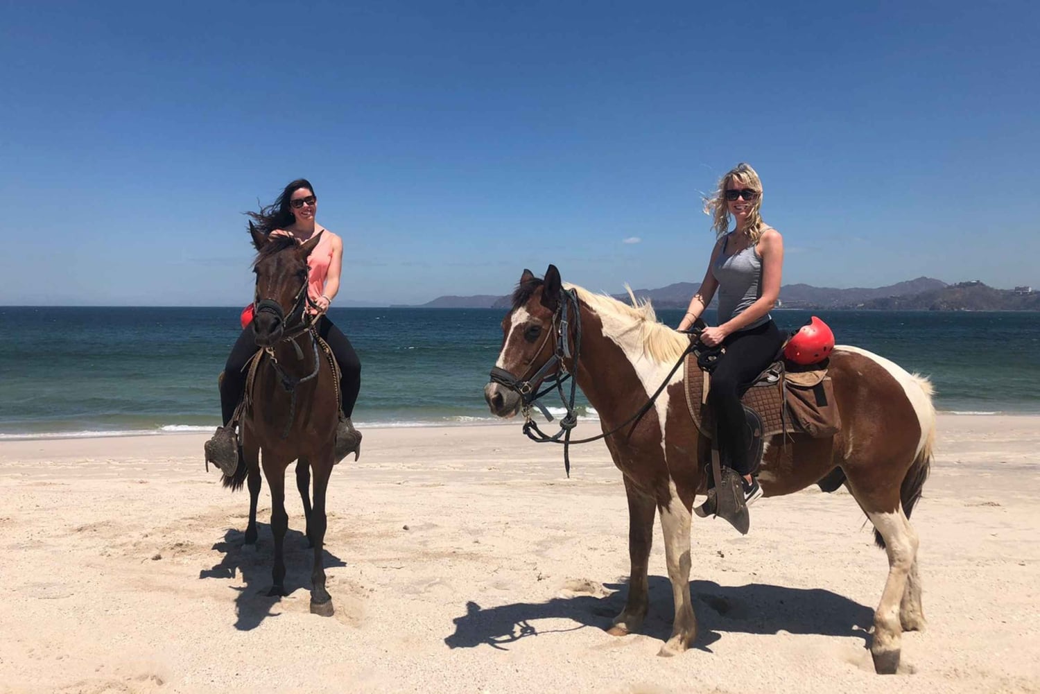 Fantastisk ridetur på stranden og i skogen Brasilito Conchal