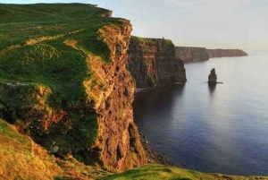 Cliffs of Moher Tour with Boat Ride and Caherconnell Fort