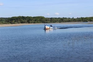 County Clare: eBike-Tour mit Guide und Bootstour nach Inis Cealtra