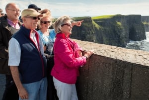 Dublin: rundtur med hop-on hop-off-buss med Cliffs of Moher-turné