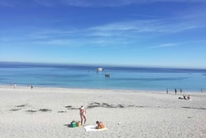 From Doolin: Day Trip to Inisheer with Bike or Bus Tour