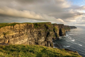 From Dublin: Cliffs of Moher & Ailwee Caves Small-Group Tour