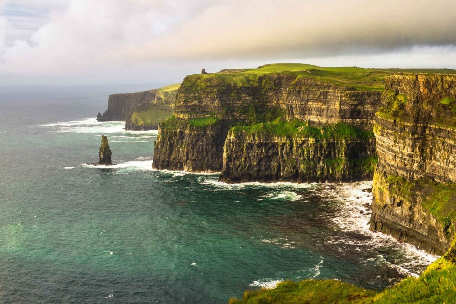 From Dublin: Guided Day Trip to Cliffs of Moher and Galway
