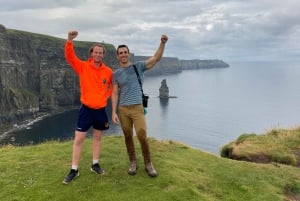 Из Голуэя: Прибрежная прогулка с гидом по скалам Мохер (Cliffs of Moher)