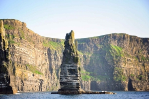 Galway: Moherin ja Burrenin upeat kalliot.