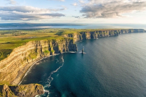 Full Day Private Tour Cliffs of Moher and Bunratty Castle