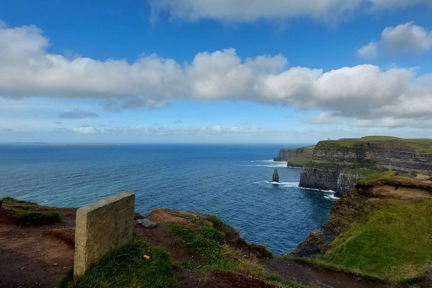 Galway: Cliffs of Moher Cruise, Bunratty Castle & Folk Park