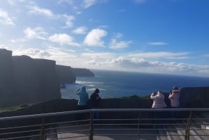 Galway: Cliffs of Moher Cruise, Bunratty Castle & Folk Park