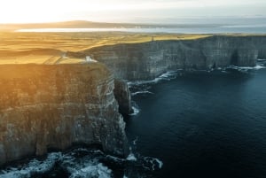 Galway: Rundflug über die Cliffs of Moher und die Aran-Inseln
