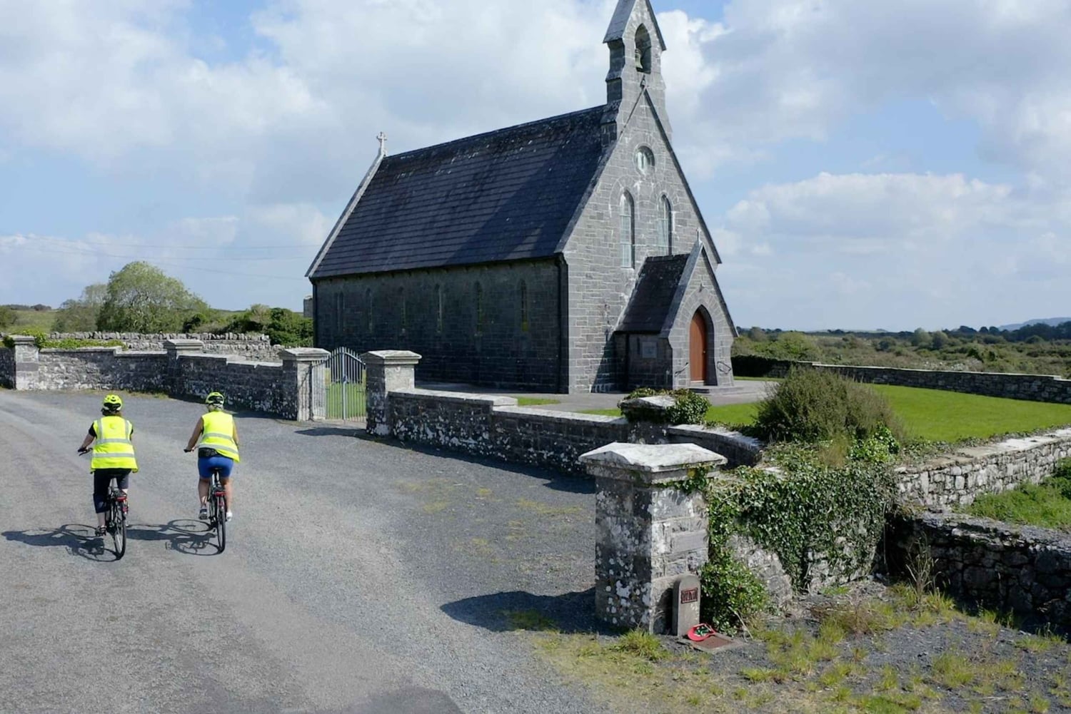 Kilfenora: Burren small group E-Bike Tour with Guide