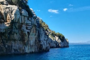 Makarska: 3 island, Cave, Cliffs, Jelsa, Lagoon, beach swing