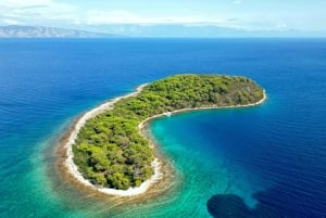 Excursão de lancha rápida a 3 ilhas: Golden Horn, Blue Lagoon e Jelsa
