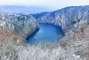 Lago Azul y Rojo y Cata de Vinos