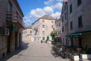 Lago Azul y Rojo y Cata de Vinos