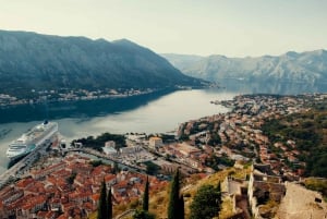 Sininen luola, Kotor ja paljon muuta: veneretki Budvasta tai Kotorista