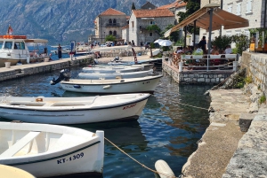 Mar Azul e Montanhas Negras - Montenegro
