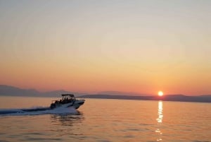 Brač: Private Boat-Tour from Split or Trogir