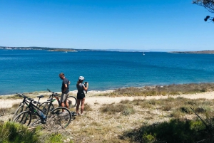 Cape Kamenjak: Half–Day Wine Tasting & Bike Tour