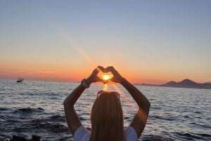 Cavtat/Mlini: Luxury Sunset Cruise w/ Cold Platter & Wine