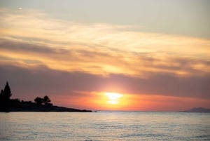 Cavtat/Mlini: Luxury Sunset Cruise w/ Cold Platter & Wine