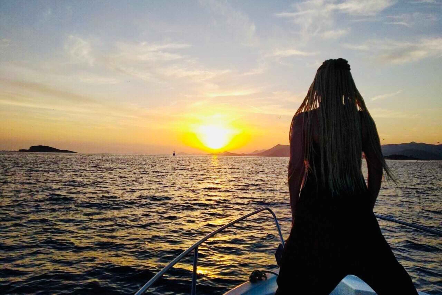 Cavtat: Romantische boottocht bij zonsondergang met onbeperkt drankjes