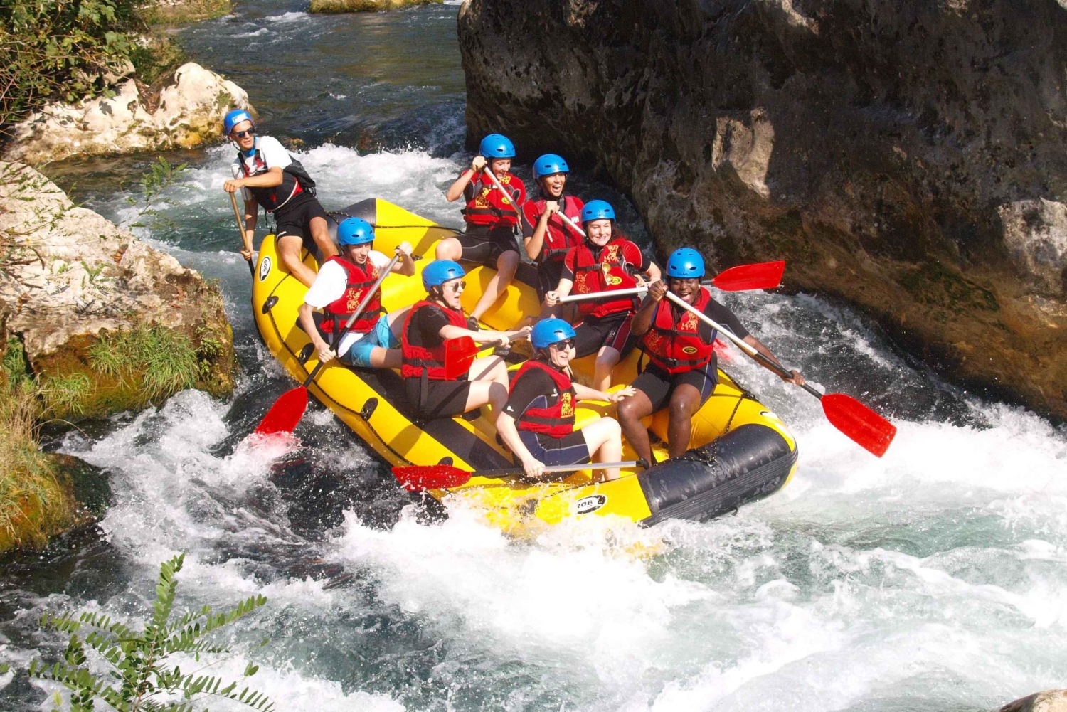 Split: Cetina River Rafting with Cliff Jumping Tour