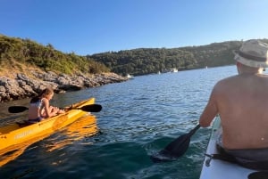 Isola di Čiovo: tour in kayak al tramonto con vino