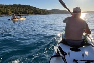 Isola di Čiovo: tour in kayak al tramonto con vino